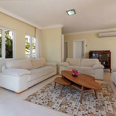Βίλα Sleeps 7 With Air Con And Wifi *